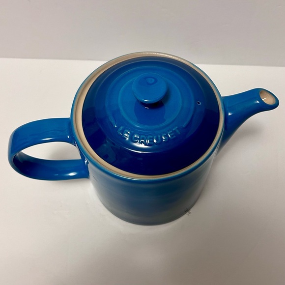 Le Creuset 1.3L Grand Teapot Marseille in Azure Blue - Picture 1 of 15